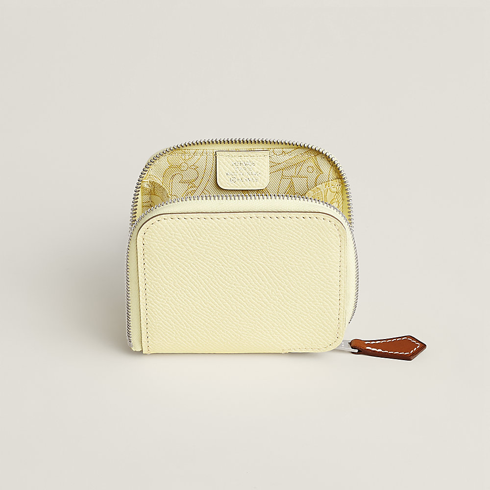 新品未使用⭐︎HERMES エルメス シルク ハンカチ　イエロー エルメス スカーフ カレ 90 ec-23770 イエロー オレンジ GRANDS