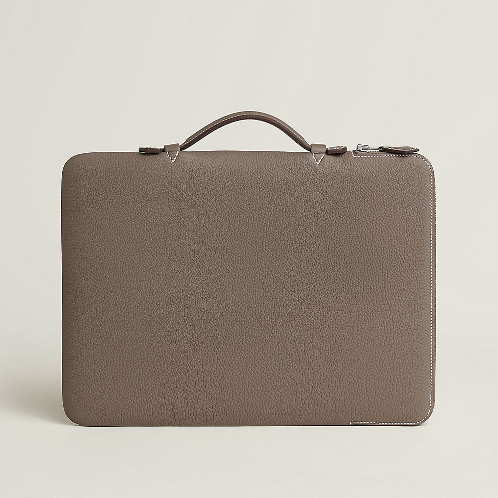 書類ケース 《サック・ア・デペッシュ》 | Hermès - エルメス-公式サイト