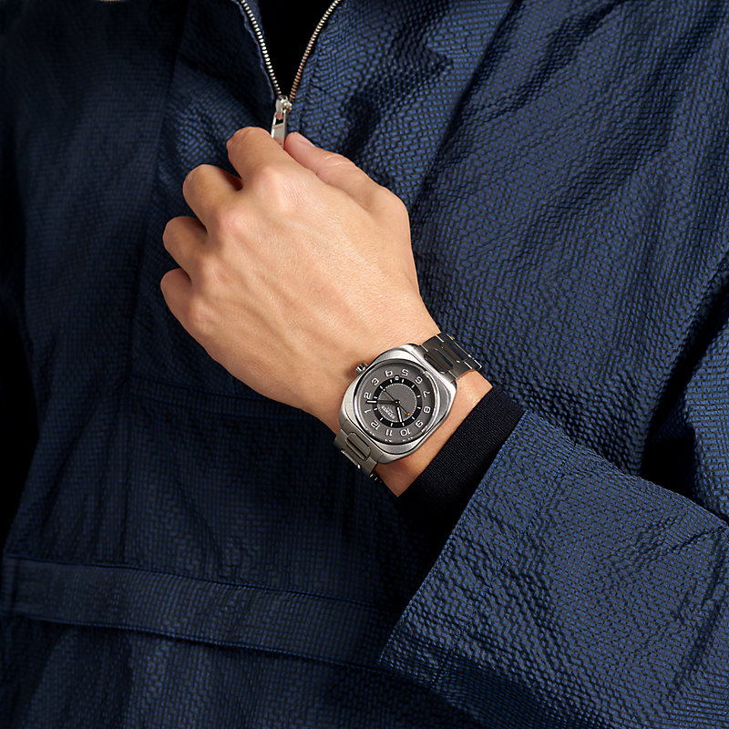 腕時計 《エルメス H08》 42 mm | Hermès - エルメス-公式サイト