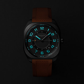 腕時計 《エルメス H08》 42 mm | Hermès - エルメス-公式サイト