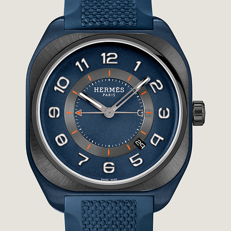 エルメス　腕時計 H08 ブルーアビス　定価115万円　42ミリ　チタン　新品 腕時計 《エルメス H08》 42 mm | Hermès - エルメス-公式サイト