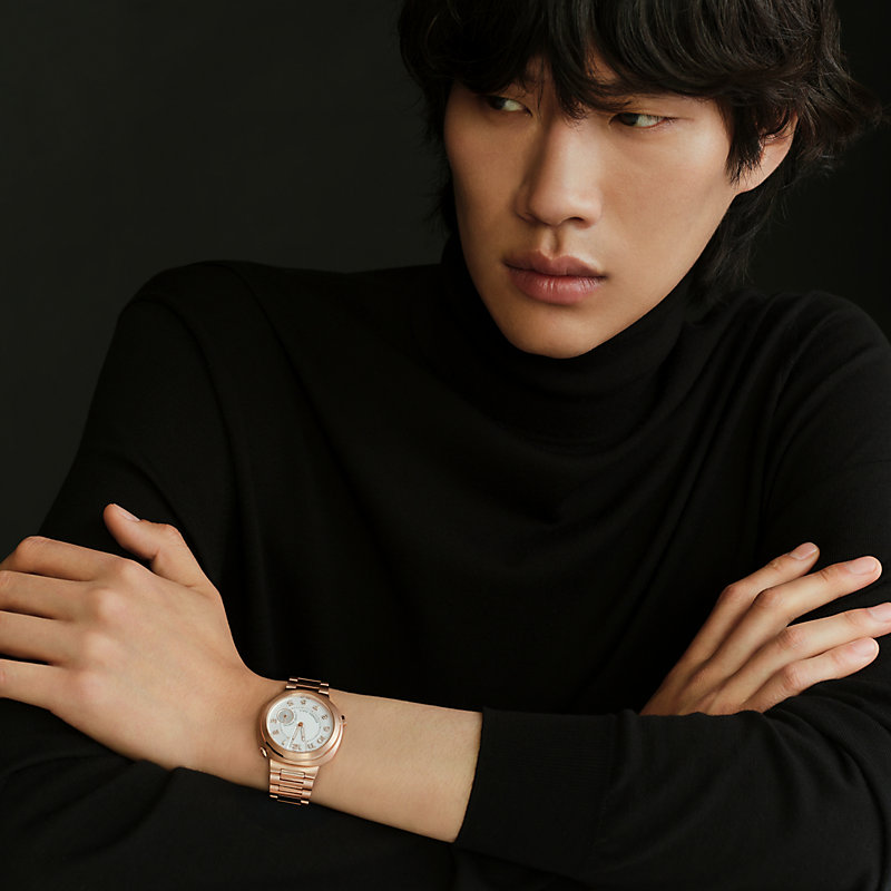 腕時計 《エルメス カット タンシュスポンデュ》 GM 39&nbsp;mm