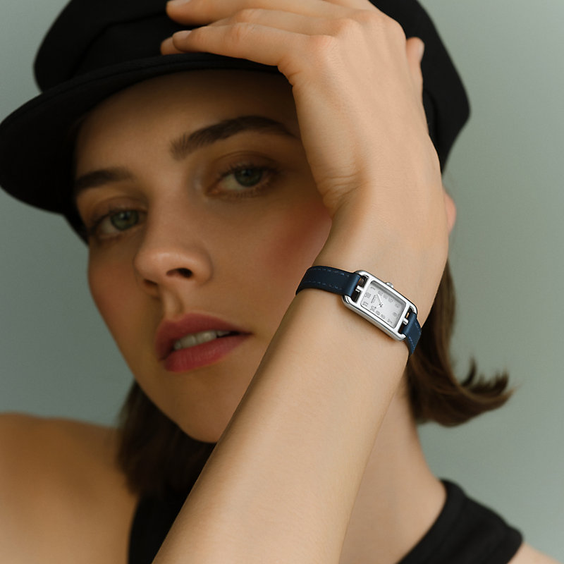 腕時計 《ナンタケット》 PM 29 mm | Hermès - エルメス-公式サイト