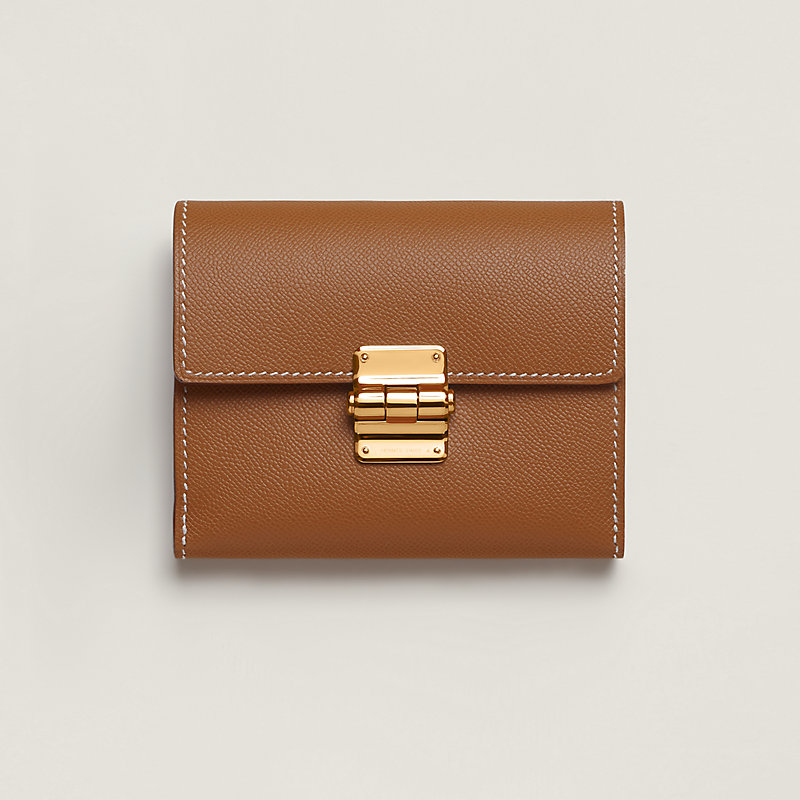 留め具がお洒落♪【HERMES】シャニエール コンパクトウォレット 財布 《シャルニエール》 コンパクト | Hermès - エルメス-公式